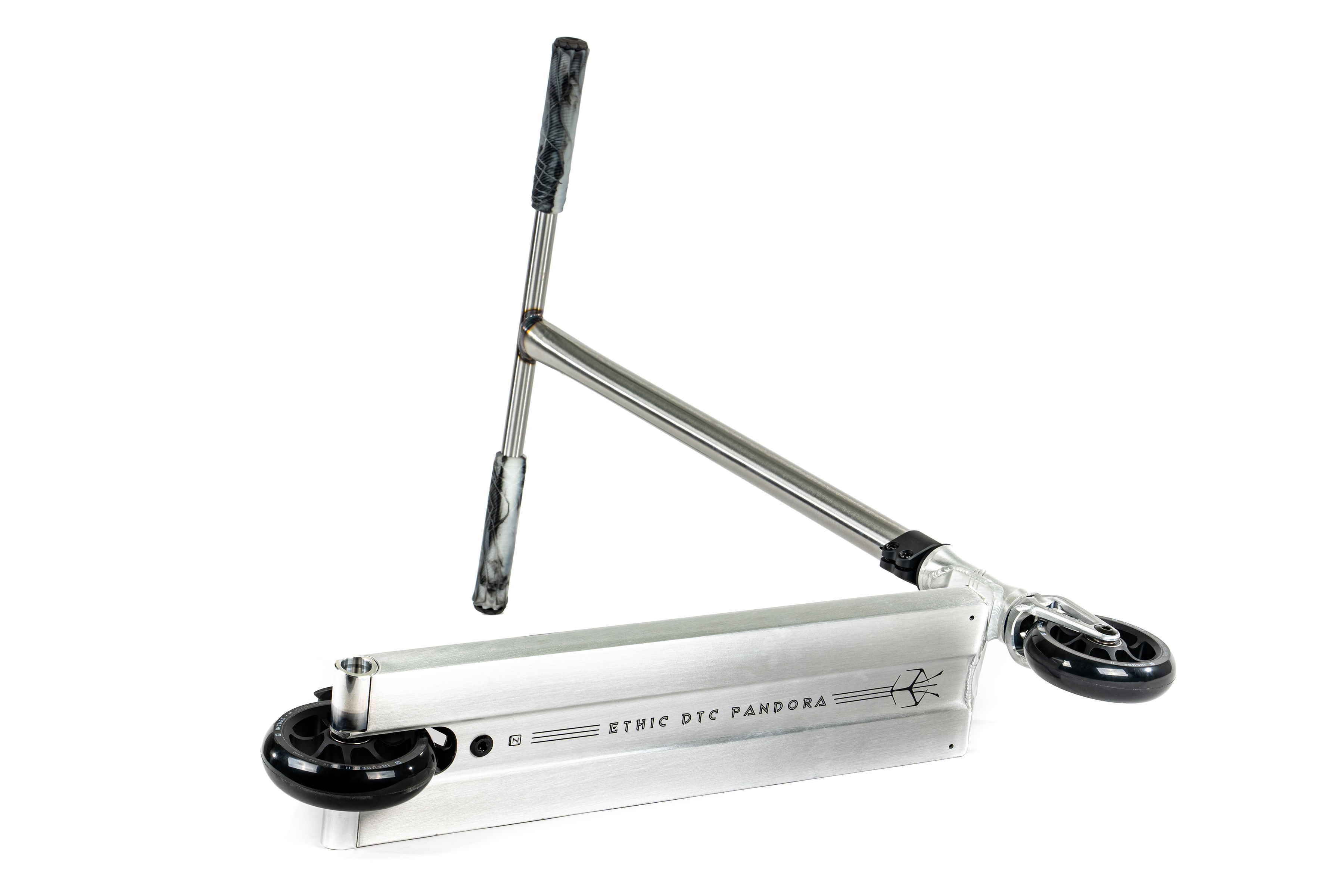 Самокат Ethic Pandora, размер M Brushed